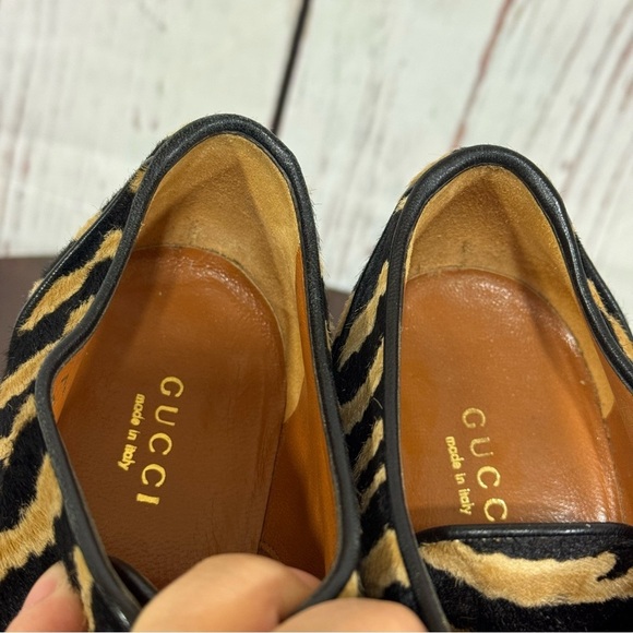 GUCCI Pony Hair Napa Leather Tiger Print Platform ankle booties Size 37 (7) EUC - Picture 9 of 17